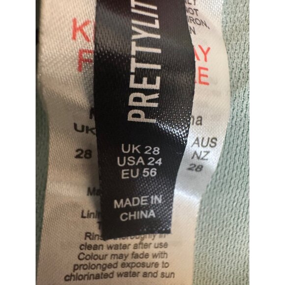 2/$30 NWT PrettyLittleThing Plus Size 24 - 4X Green One-Piece Swimsuit - Picture 5 of 16